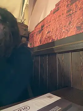 Its Jade online show from 7, 2, 2025