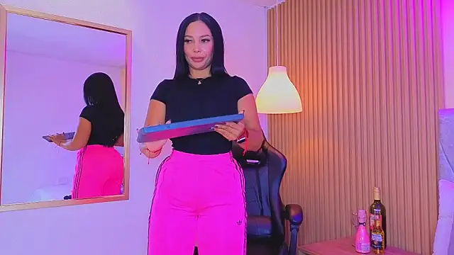 Dakota diaz  online show from 4, 5, 2026