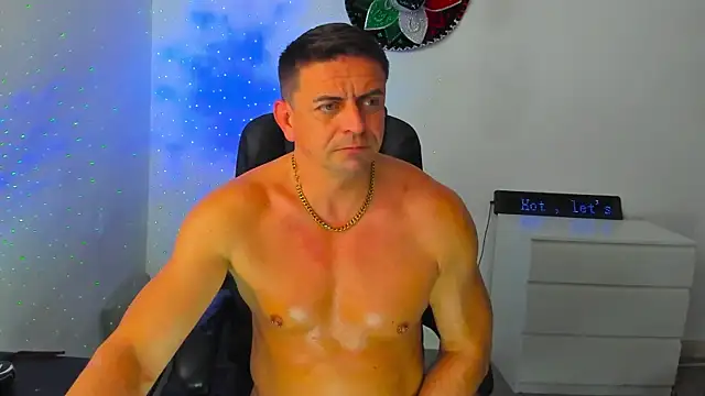 Snapshot of petr37pol chatting on 9, 5, 2026 petr37pol online show from 9, 5, 2026