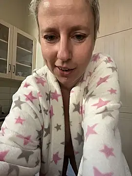 MariaValentine online show from 11, 7, 2026