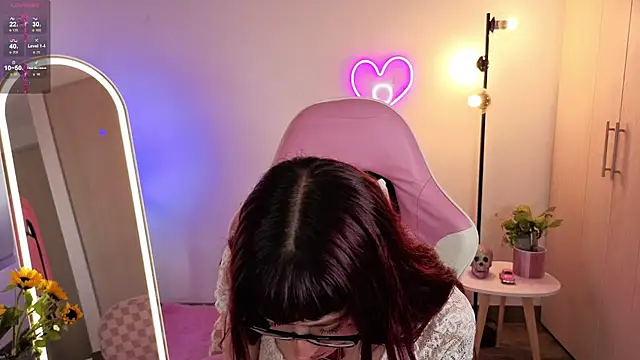 Snapshot of violet_ch chatting on 16, 6, 2026 violet ch online show from 16, 6, 2026