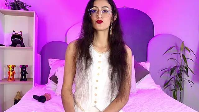 SophieGomez22 online show from 2, 5, 2026
