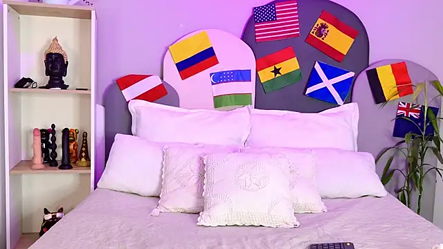 SophieGomez22 online show from 15, 7, 2026