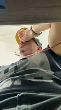 DanielGomez9 online show from 21, 1, 2025