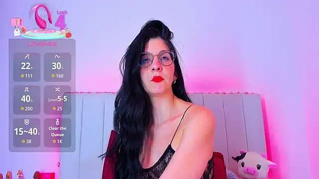 Snapshot of caro_lyne_ chatting on 8, 6, 2026 caro lyne online show from 8, 6, 2026