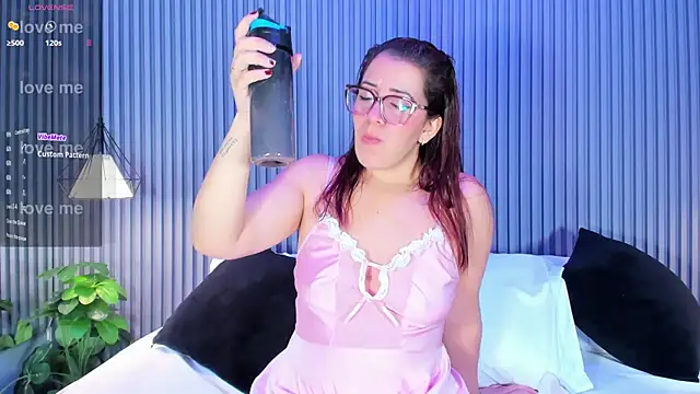 Snapshot of vanity_sex chatting on 20, 11, 2025 vanity sex online show from 20, 11, 2025