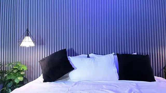 Snapshot of vanity_sex chatting on 3, 12, 2025 vanity sex online show from 3, 12, 2025