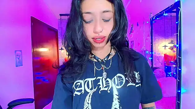 Snapshot of REDHOTTER_ chatting on 13, 2, 2025 REDHOTTER  online show from 13, 2, 2025