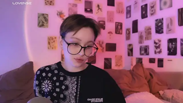 Snapshot of yourconcept chatting on 14, 1, 2025 yourconcept online show from 14, 1, 2025