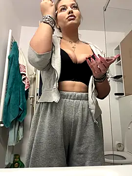 AllysonK online show from 15, 12, 2025