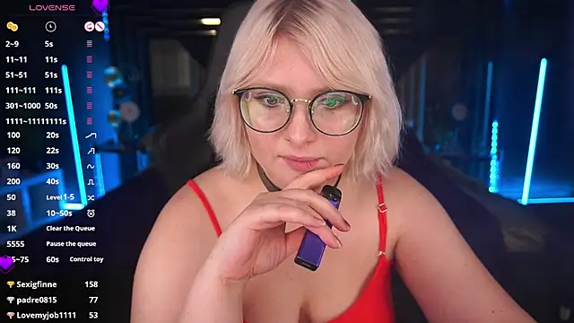 Snapshot of CoolTatis chatting on 8, 2, 2025 CoolTatis online show from 8, 2, 2025