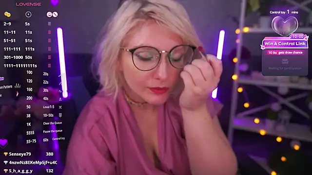 Snapshot of CoolTatis chatting on 20, 2, 2025 CoolTatis online show from 20, 2, 2025