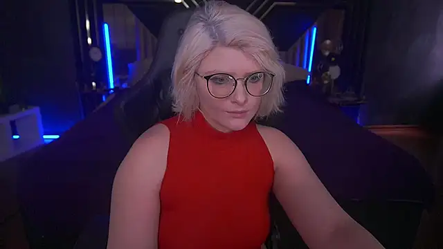 Snapshot of CoolTatis chatting on 1, 3, 2025 CoolTatis online show from 1, 3, 2025