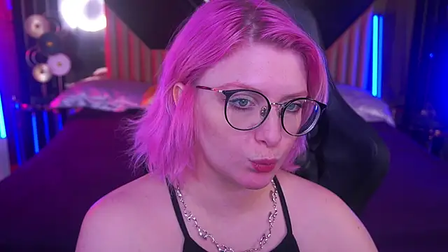 Snapshot of CoolTatis chatting on 15, 9, 2025 CoolTatis online show from 15, 9, 2025