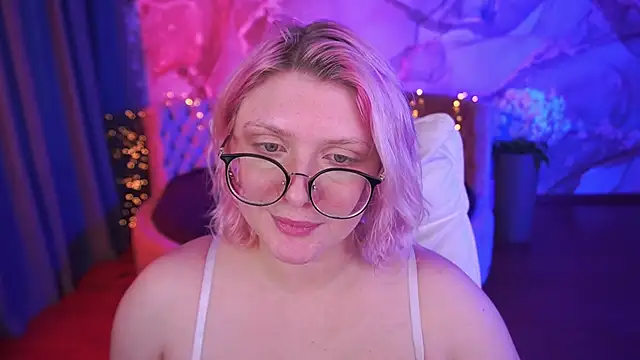 Snapshot of CoolTatis chatting on 12, 10, 2025 CoolTatis online show from 12, 10, 2025