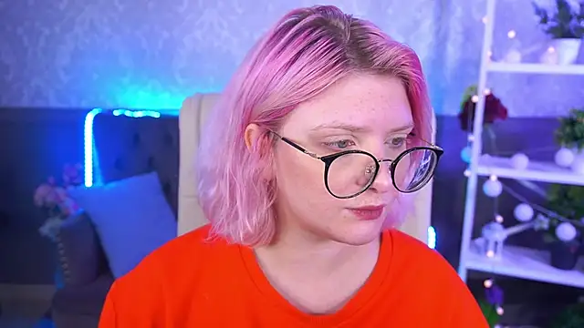 Snapshot of CoolTatis chatting on 13, 10, 2025 CoolTatis online show from 13, 10, 2025