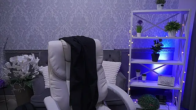 Snapshot of CoolTatis chatting on 8, 3, 2026 CoolTatis online show from 8, 3, 2026