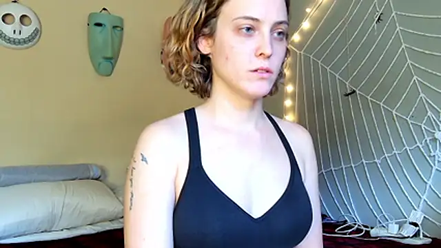 Snapshot of beaubrookeent chatting on 2, 11, 2025 beaubrookeent online show from 2, 11, 2025