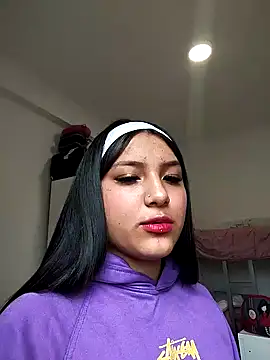 Alix sweet22 online show from 9, 1, 2025