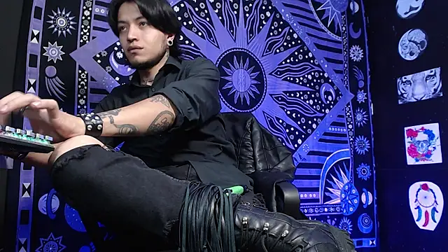 Dicaprioo  online show from 14, 2, 2025