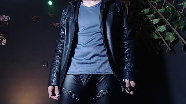 Dicaprioo  online show from 18, 10, 2025