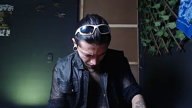 Dicaprioo  online show from 5, 11, 2025