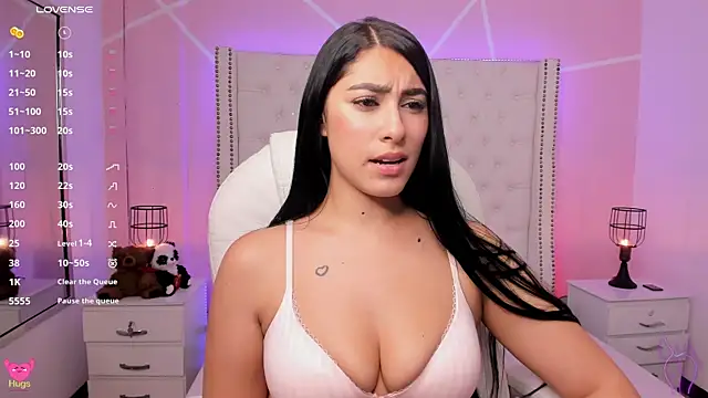 Snapshot of Emily_roux chatting on 9, 3, 2025 Emily roux online show from 9, 3, 2025