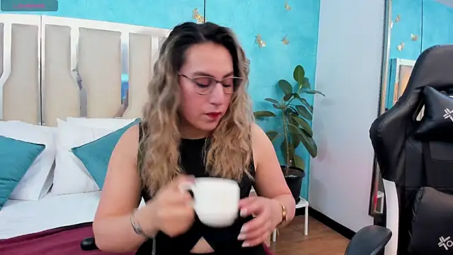RubbyTaylor online show from 25, 4, 2026