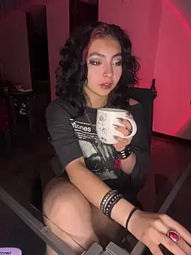 Snapshot of _Gothiccbitch_ chatting on 2, 12, 2025 Gothiccbitch online show from 2, 12, 2025