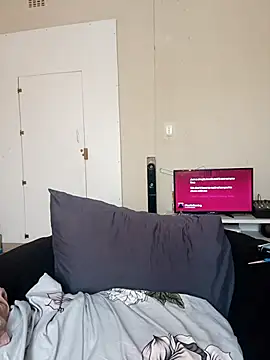 PerfectionBerrie online show from 8, 10, 2025