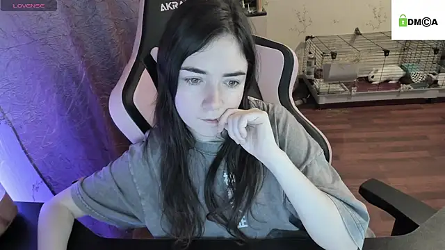 Snapshot of Crazy_forest_fairy chatting on 22, 12, 2024 Crazy forest fairy online show from 22, 12, 2024