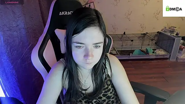 Snapshot of Crazy_forest_fairy chatting on 11, 10, 2025 Crazy forest fairy online show from 11, 10, 2025