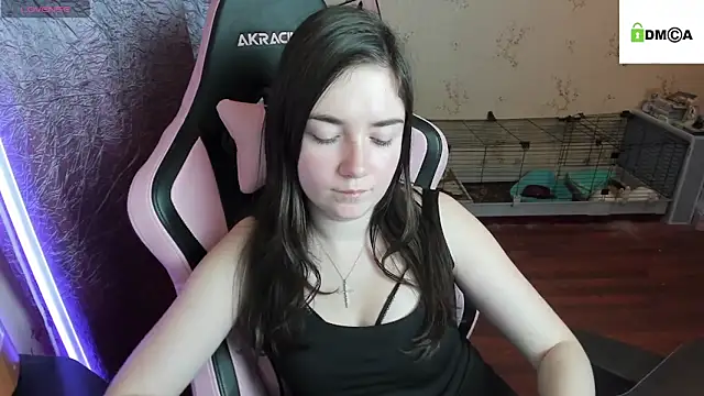 Snapshot of Crazy_forest_fairy chatting on 17, 10, 2025 Crazy forest fairy online show from 17, 10, 2025