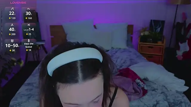 Snapshot of Hayle_Hill chatting on 6, 3, 2026 Hayle Hill online show from 6, 3, 2026