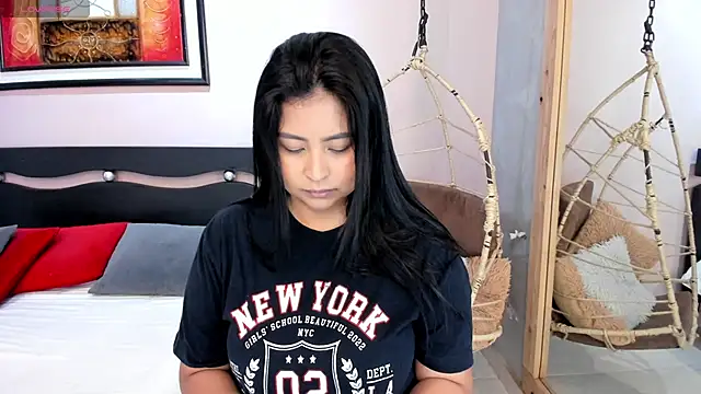  alaiasmile  online show from 28, 6, 2026