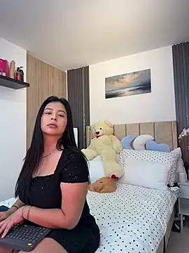  alaiasmile  online show from 29, 7, 2026
