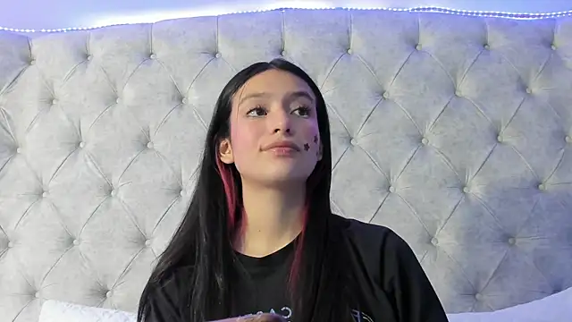 Snapshot of dafne_bss chatting on 12, 1, 2026 dafne bss online show from 12, 1, 2026