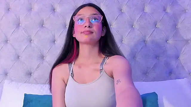 Snapshot of dafne_bss chatting on 4, 2, 2026 dafne bss online show from 4, 2, 2026