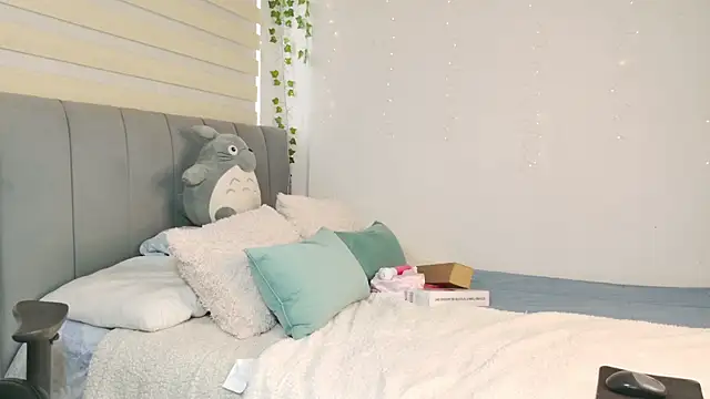  thaeltaylor online show from 10, 10, 2025