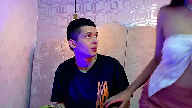 kendalltaylorr online show from 3, 12, 2025