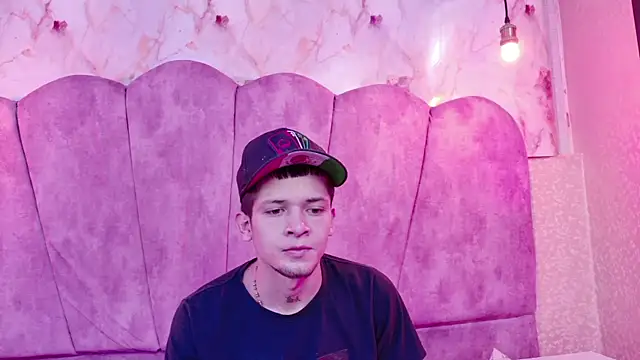 kendalltaylorr online show from 18, 12, 2025