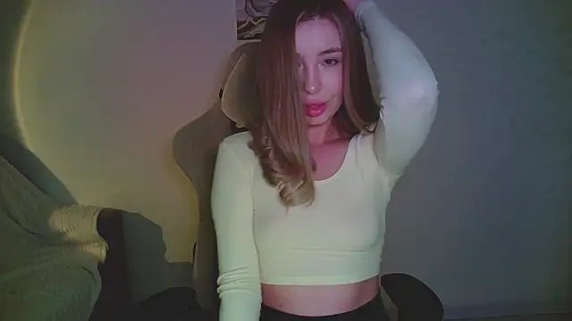 mia raspberrie online show from 6, 3, 2026