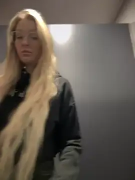 Snapshot of Teya_moon_ chatting on 6, 1, 2025 Teya moon  online show from 6, 1, 2025