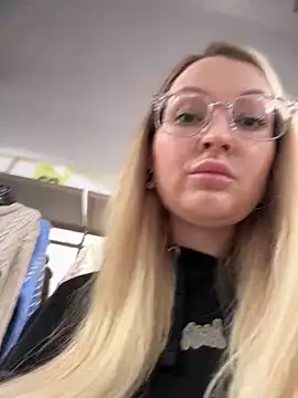 Snapshot of Teya_moon_ chatting on 21, 1, 2025 Teya moon  online show from 21, 1, 2025