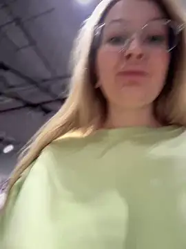 Snapshot of Teya_moon_ chatting on 31, 1, 2025 Teya moon  online show from 31, 1, 2025