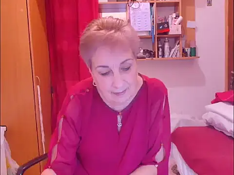 Victoria5643 online show from 5, 12, 2025