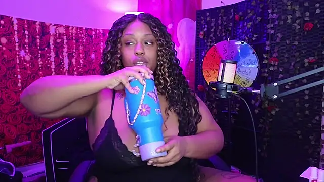 Snapshot of cheriserozequeen chatting on 21, 2, 2026 cheriserozequeen online show from 21, 2, 2026