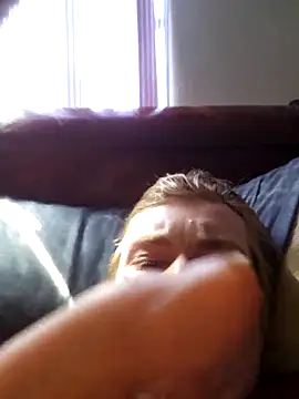 Snapshot of claytol chatting on 10, 4, 2026 claytol online show from 10, 4, 2026