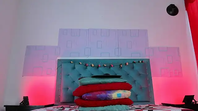 thamara26 online show from 4, 3, 2025