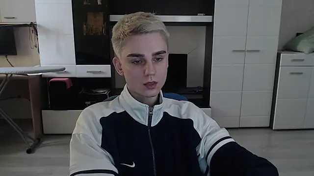 angryzan online show from 3, 3, 2025